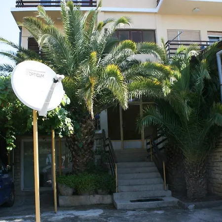 Maison d'hôtes Triple Starigrad 6637e 3*