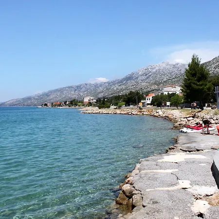 Maison d'hôtes Triple Starigrad 6637e 3*